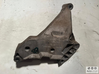 Držák motoru VW 03G199207F